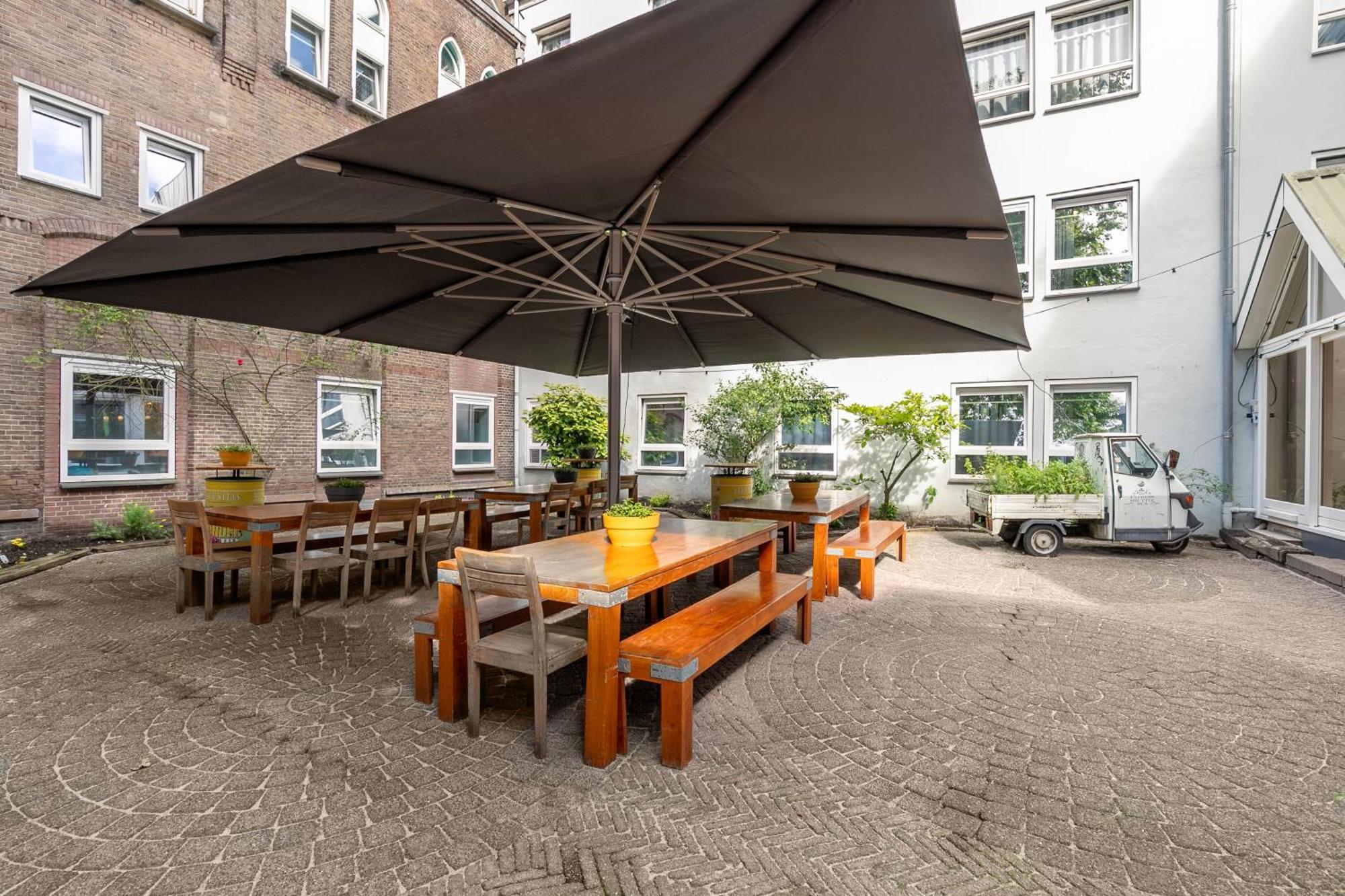 Hans Brinker Hostel Amsterdam Exterior photo