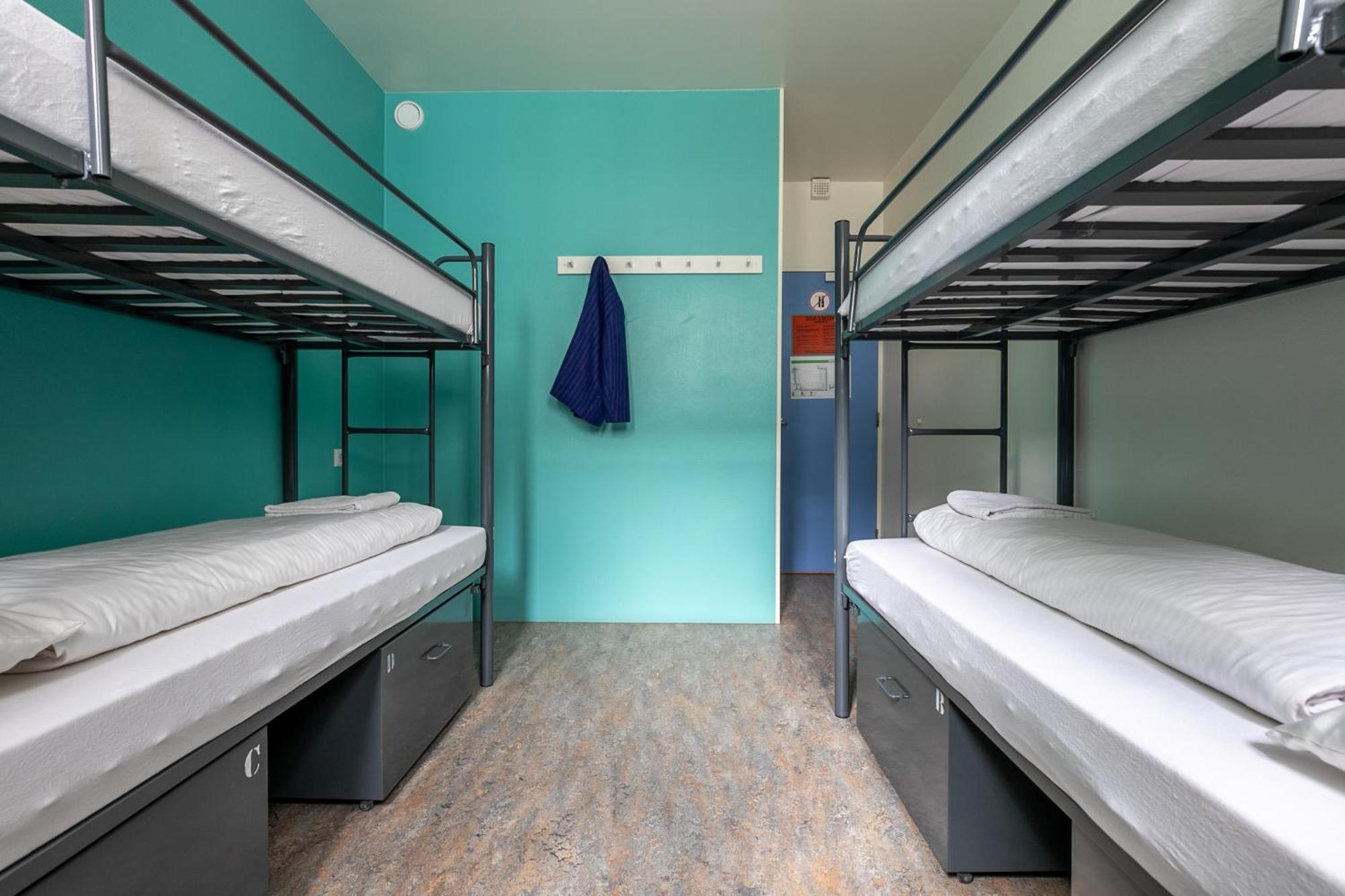 Hans Brinker Hostel Amsterdam Exterior photo